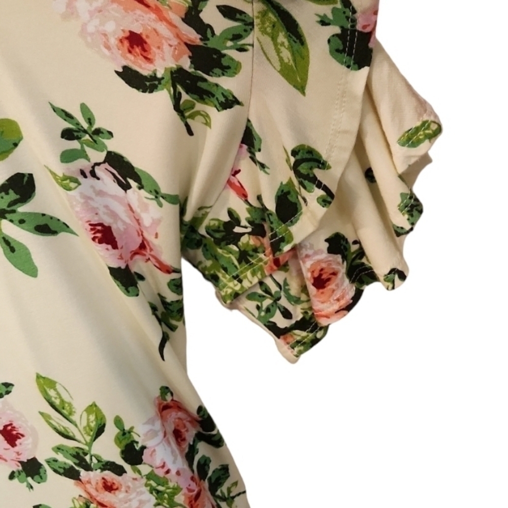 FANTASTIC Fawn Floral Ruffle Sleeve Top - Picture 2 of 6